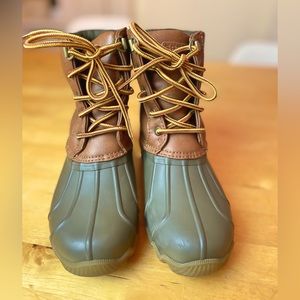 Sperry Boots size 1